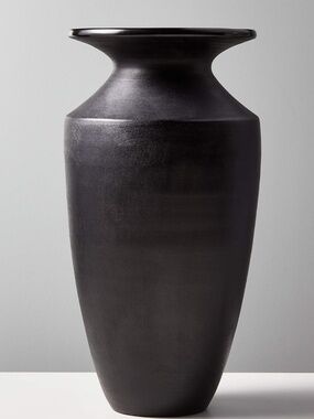 Yadira Black Terracotta Vase